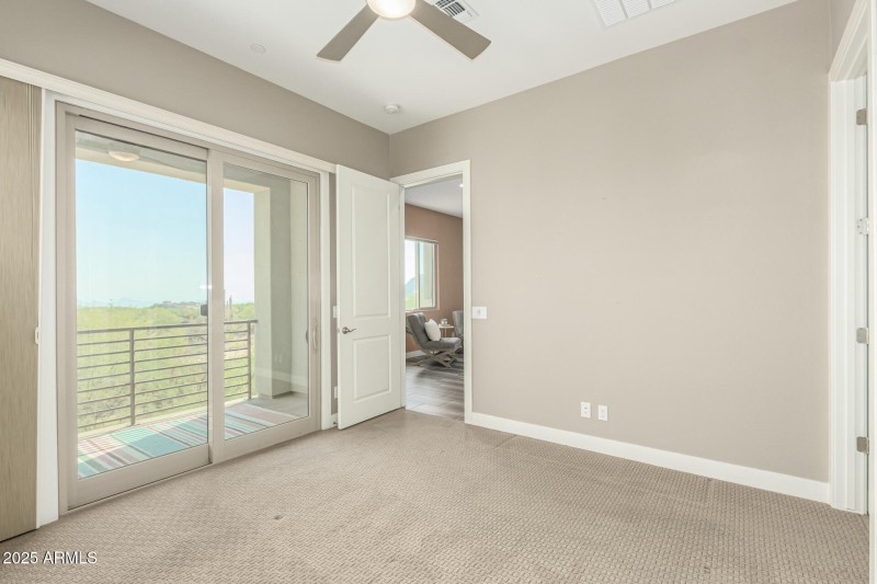 Pinnacle Pointe Unit 2037