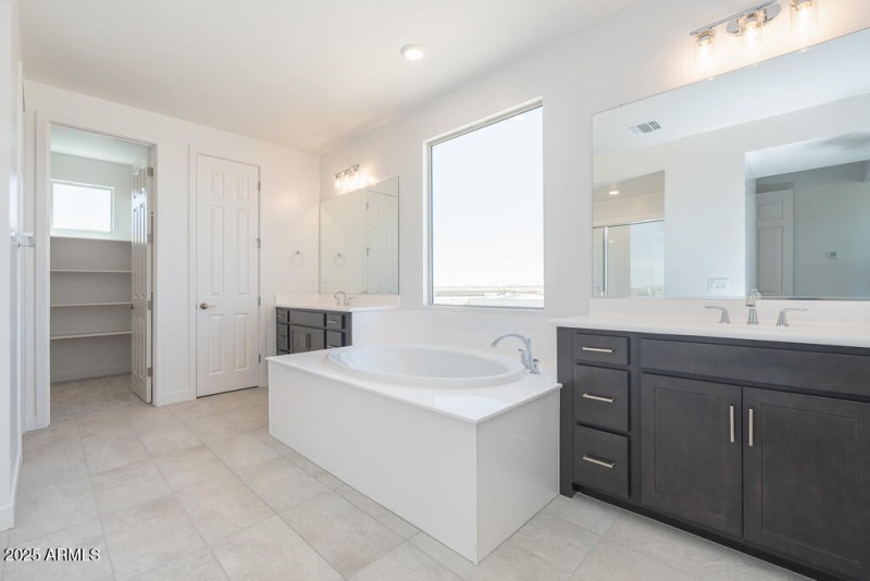 Tri Pointe Soleo 515 - Primary Bath-1MLS