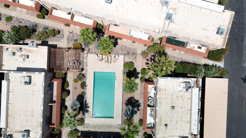 35-web-or-mls-VOOU6262