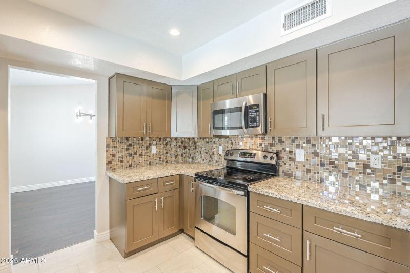 18-web-or-mls-Paradise-18