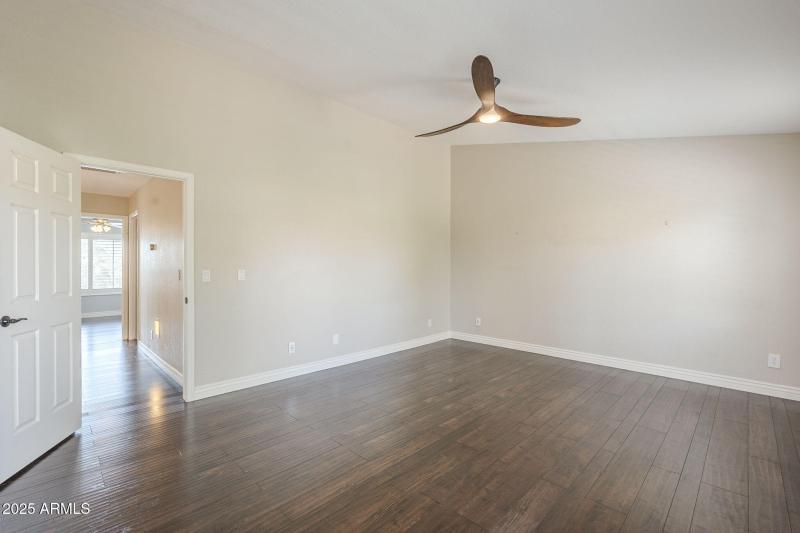 26-web-or-mls-Paradise-26