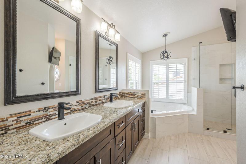 28-web-or-mls-Paradise-28