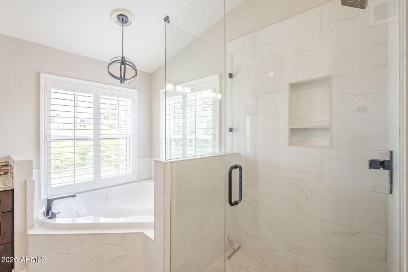 30-web-or-mls-Paradise-30