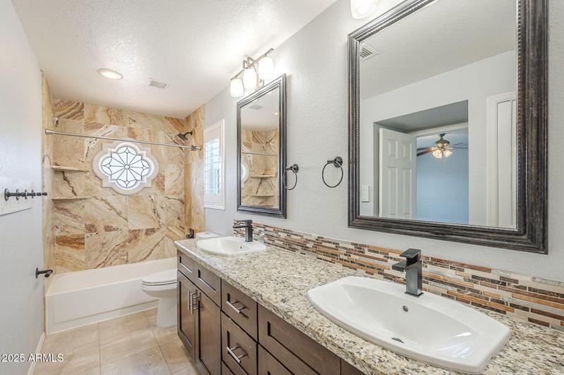 35-web-or-mls-Paradise-35