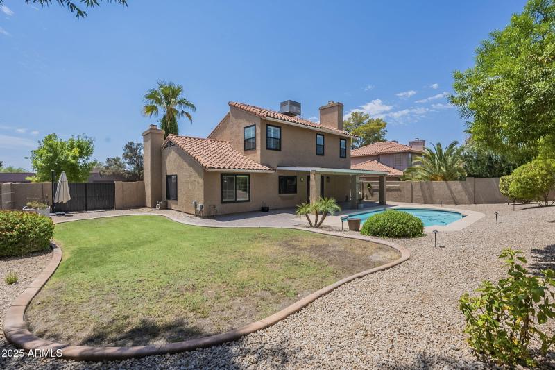 44-web-or-mls-Paradise-44