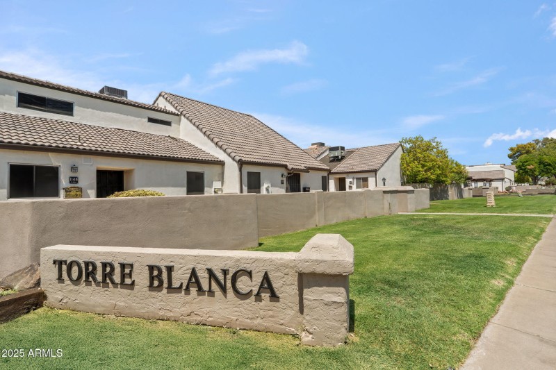 1-web-or-mls-DSC_4001