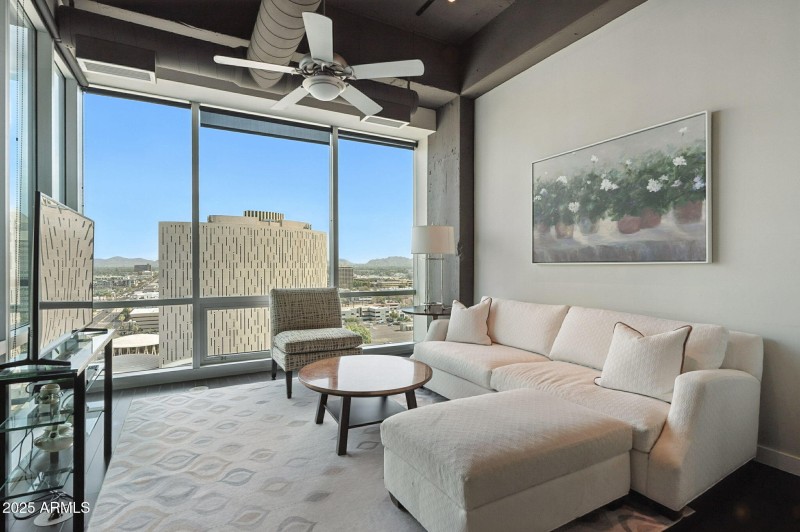 12-web-or-mls-Lexington-12