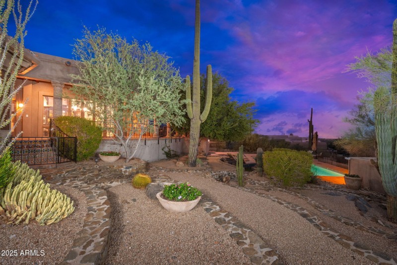 6527 E El Sendero Rd - 121