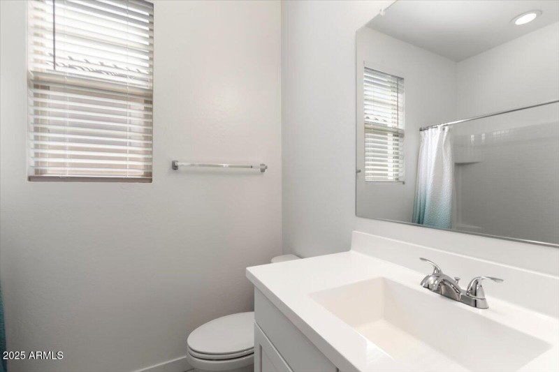 22521 E Twilight Dr 1st bath