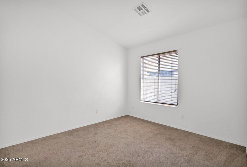 21-web-or-mls-P1279839