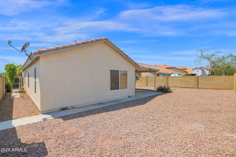 27-web-or-mls-P1279847