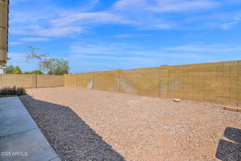 28-web-or-mls-P1279848