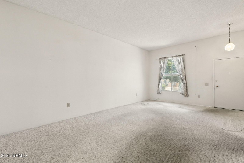 5-web-or-mls-Lancaster-5