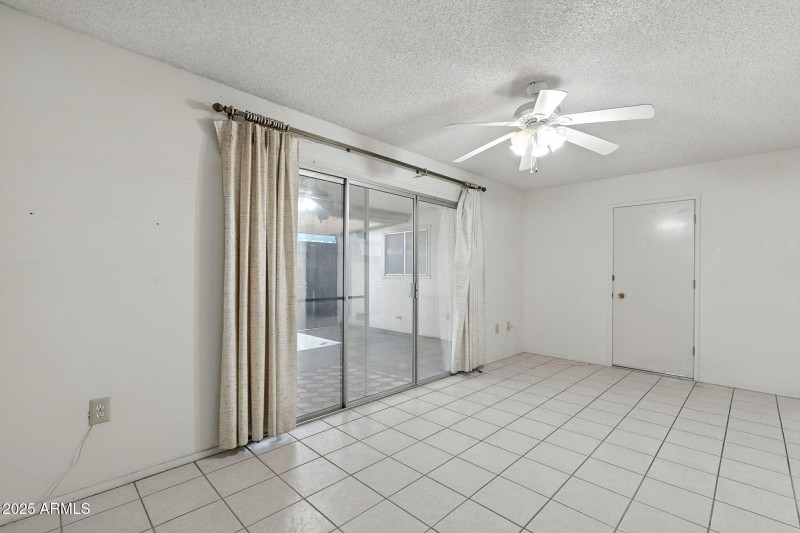 8-web-or-mls-Lancaster-8