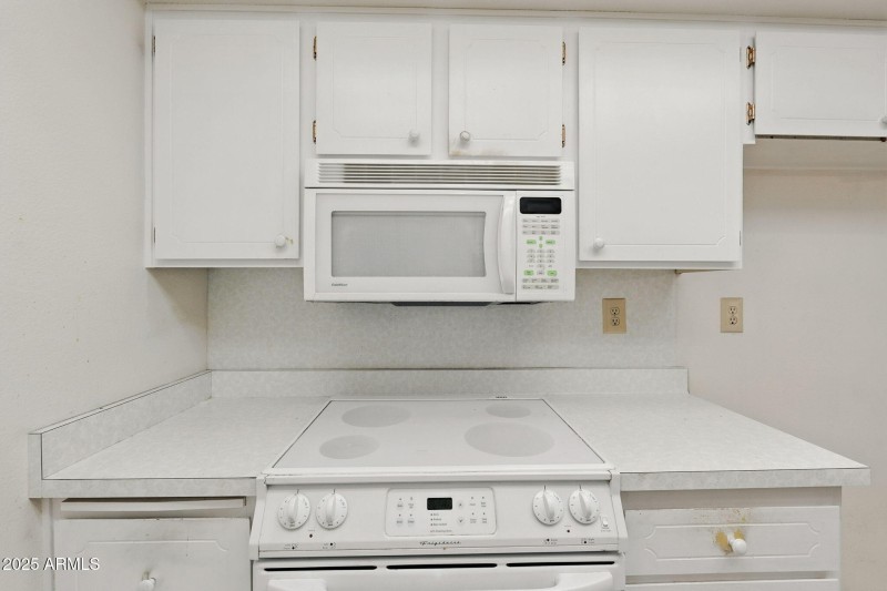 14-web-or-mls-Lancaster-14