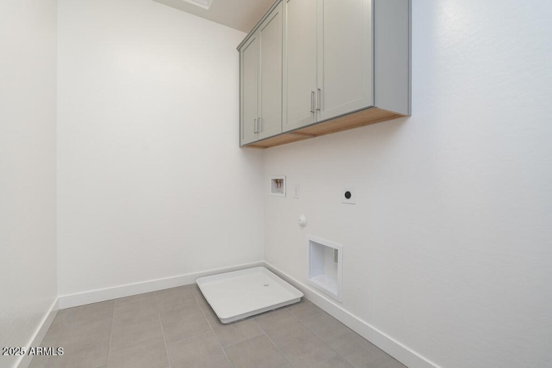 Tri Pointe Waterston Central 296 - Laund