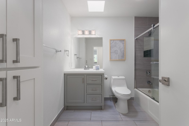 PropertyImageCo_8649EPlazaAve_WEB-28