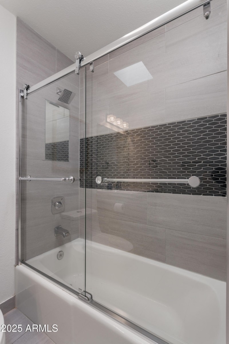PropertyImageCo_8649EPlazaAve_WEB-29
