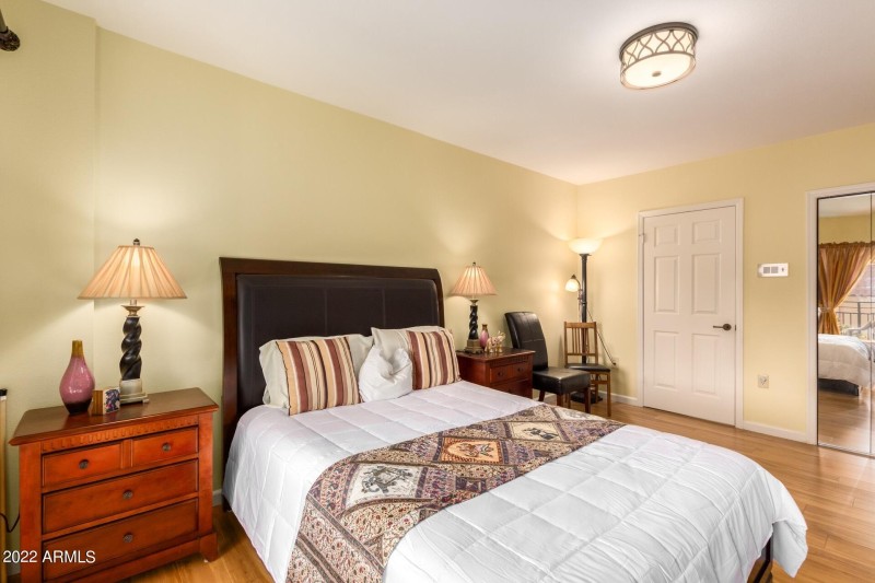 0013-13 - Thunderbird