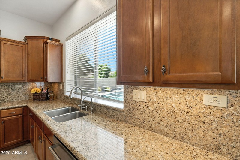 12-web-or-mls-Wildflower-12