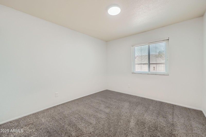 NP 4343 E Ford Ave - Web Quality - 016 -