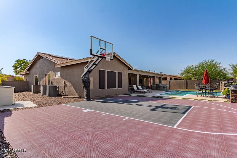 Half Court Basketball Hoop on Wash Lo