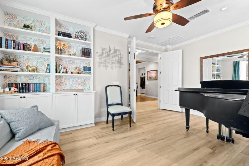 12-web-or-mls-10648 E. Kinetic Drive-12