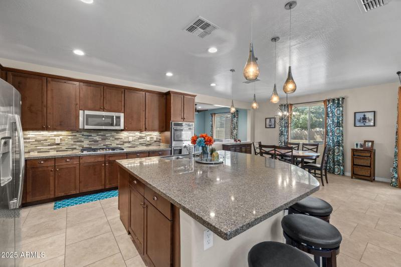 21-web-or-mls-10648 E. Kinetic Drive-21