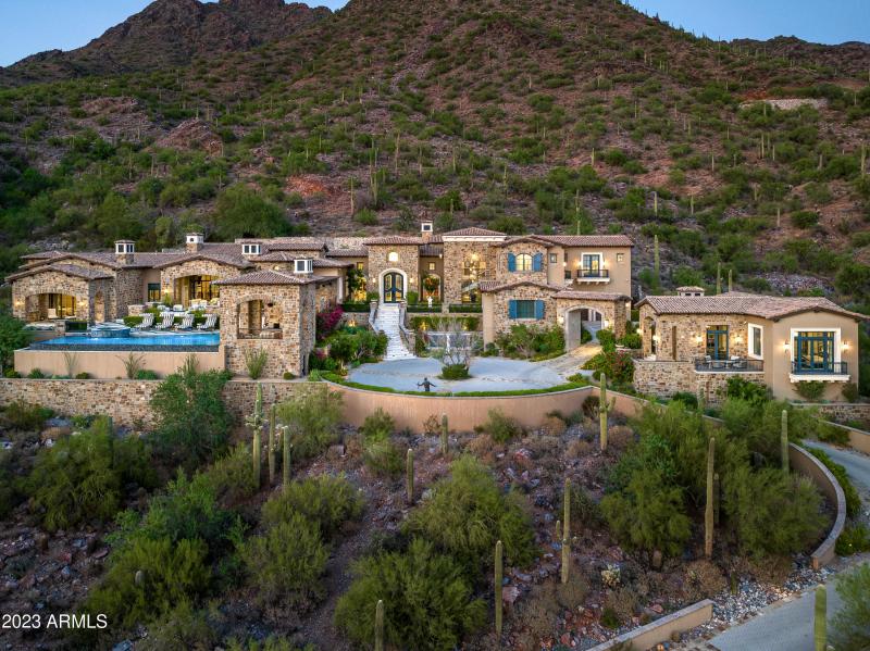 Private Estate Perched on Over 3 Acres