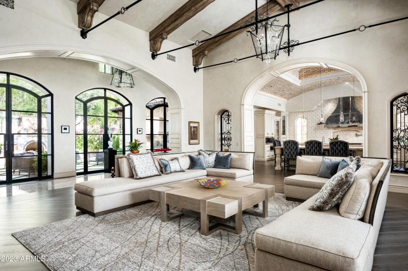 Luxurious Living Space