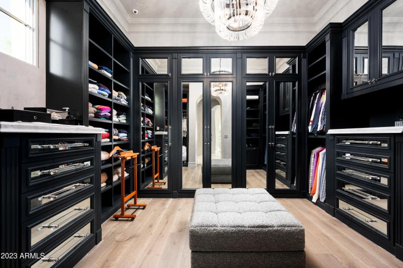 Fully Fitted Closet