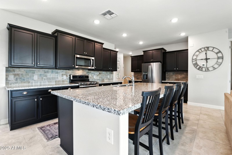 Kitchen with Granite Island