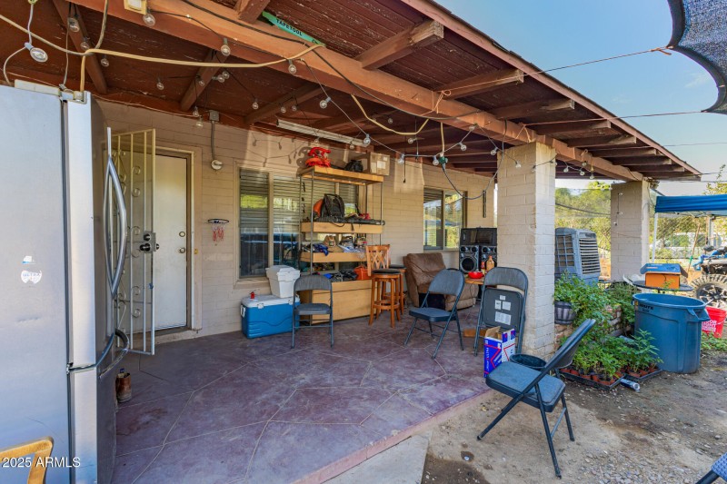 Main house 1,443 sq ft