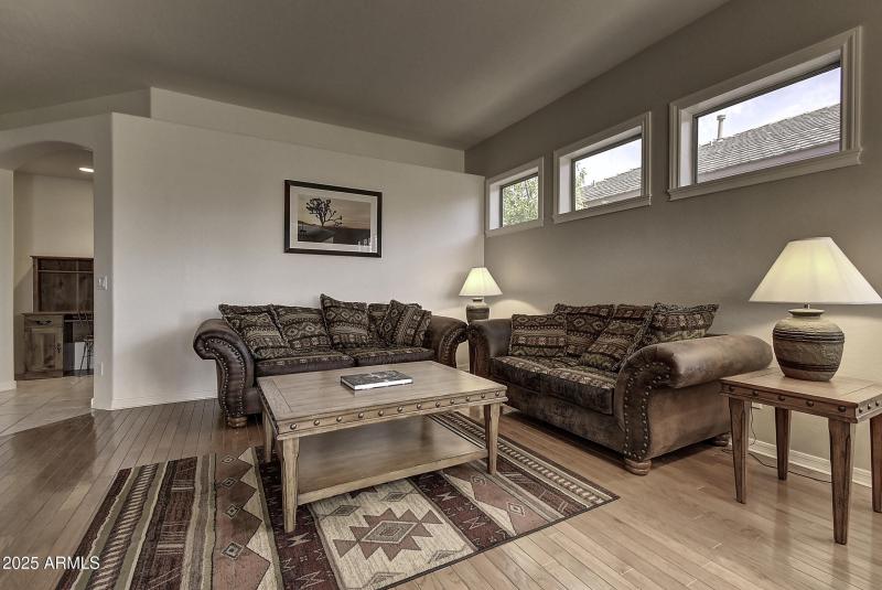 9039 Broken Bow (19)