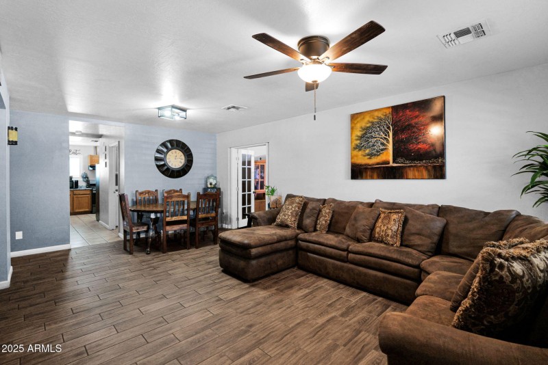 8-web-or-mls-P1279497