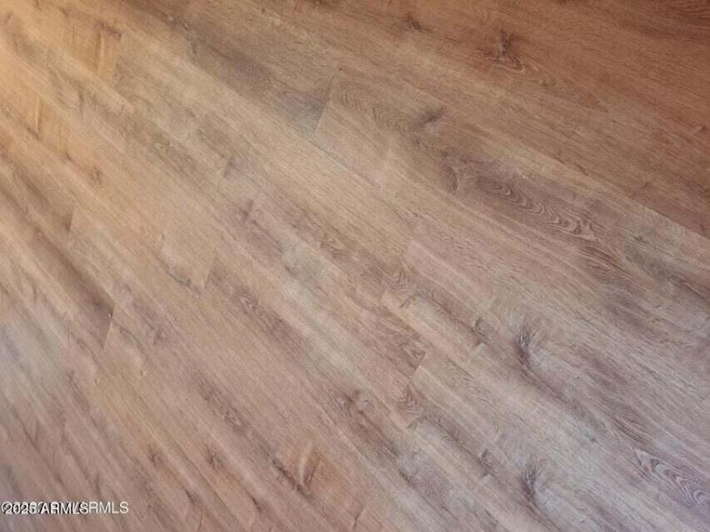 Nice East Maint Floors