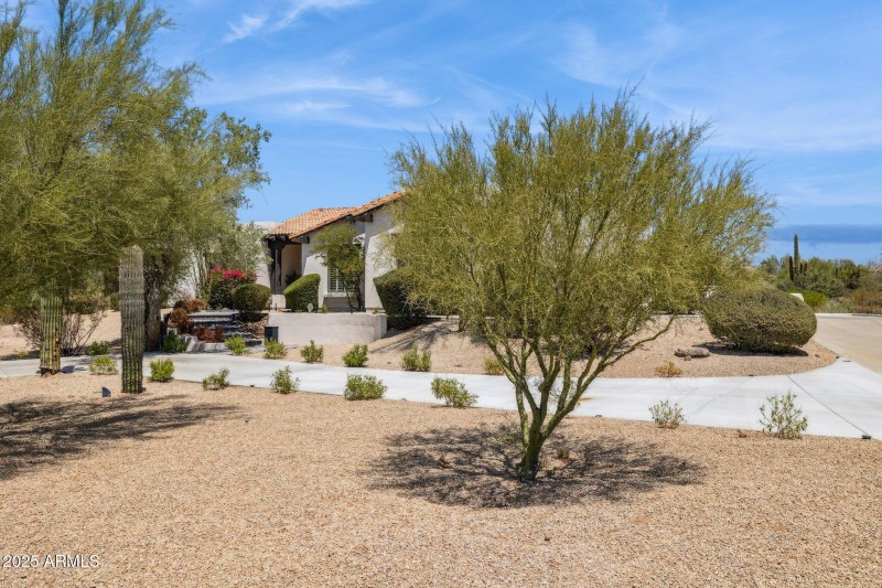 1-web-or-mls-7832-e-parkview-ln