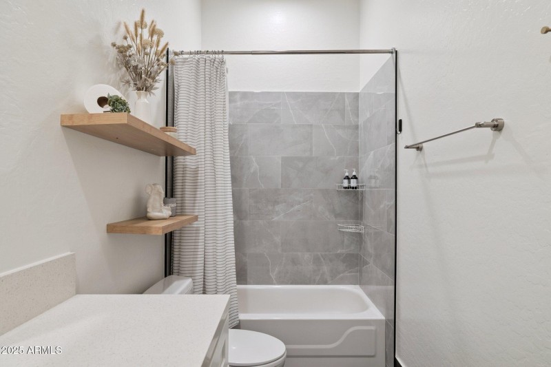 42-web-or-mls-7832-e-parkview-ln