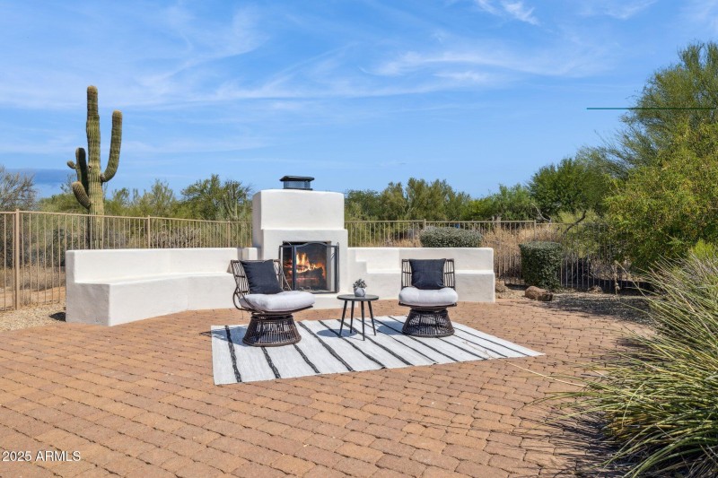 57-web-or-mls-7832-e-parkview-ln