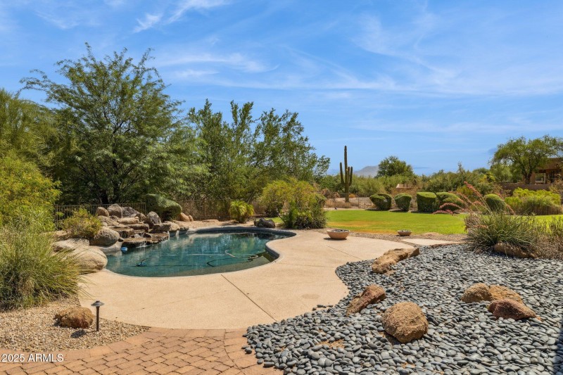 58-web-or-mls-7832-e-parkview-ln