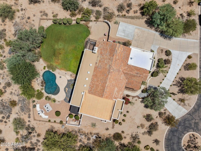 67-web-or-mls-7832-e-parkview-ln