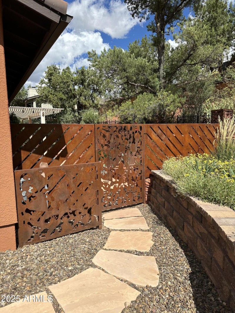 ED940447-7BE4-4270-92CE-BF5CFECD50F6