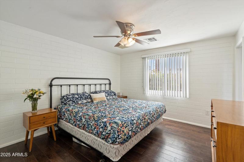 20-Primary Bedroom