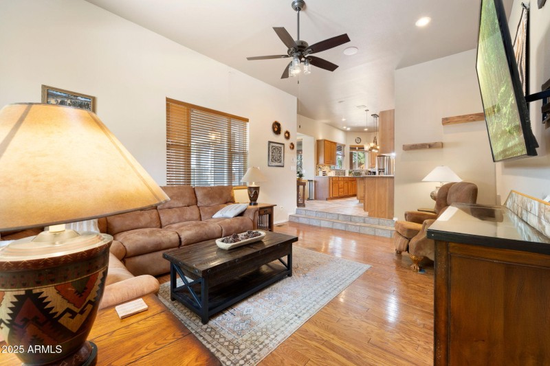 23-web-or-mls-FA9A6179