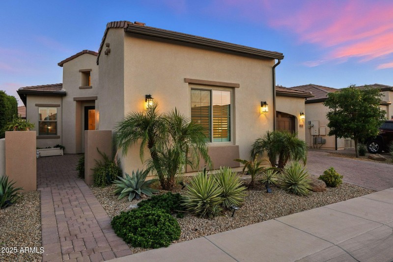 829 E Snowy Farm Dr.