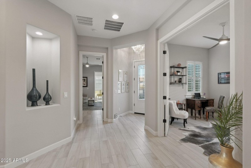 829 E Snowy Farm Dr.