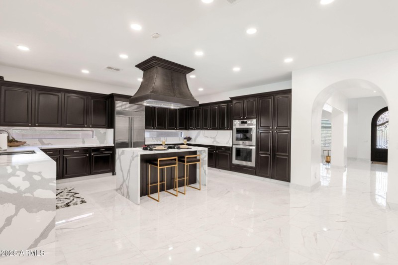 16-web-or-mls-4537-e-blue-sky-dr