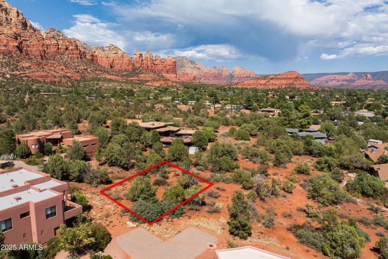 JL_650RhapsodyRd-drone-01