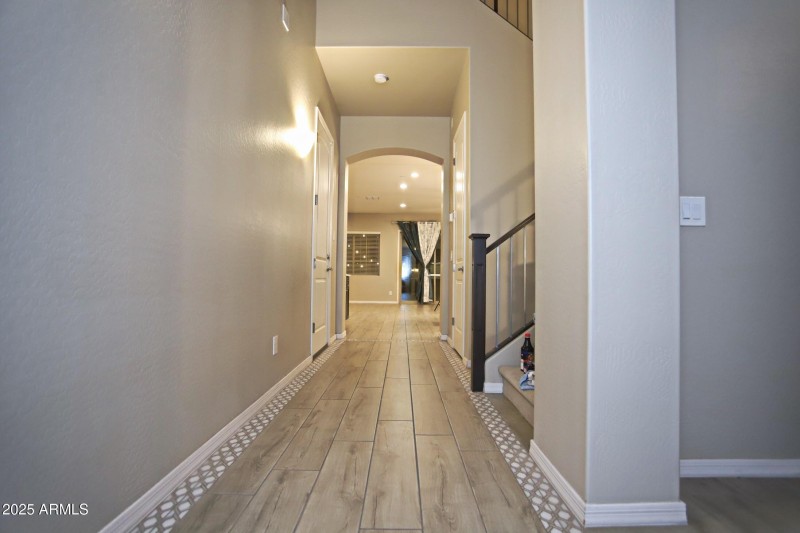 1954 E GERONIMO Street