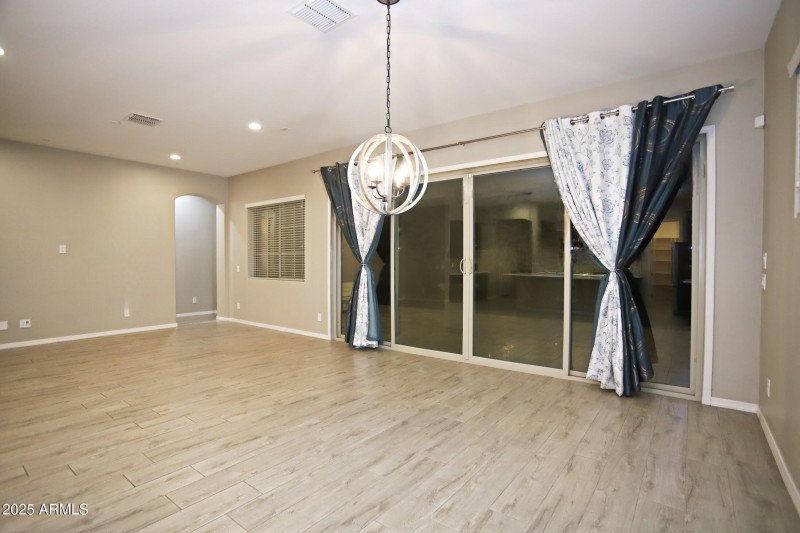 1954 E GERONIMO Street